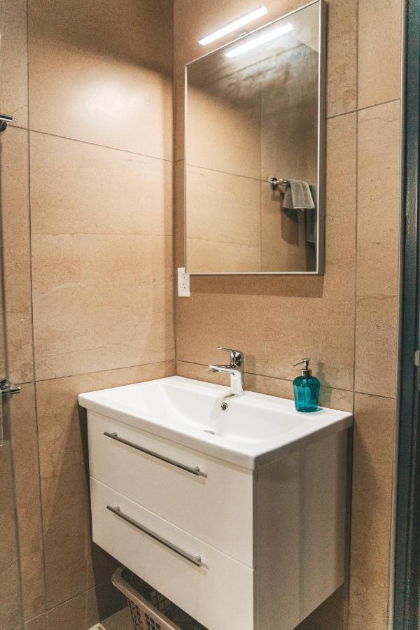 Gray Door Apartments - Adults Only Palm Beach Bagian luar foto