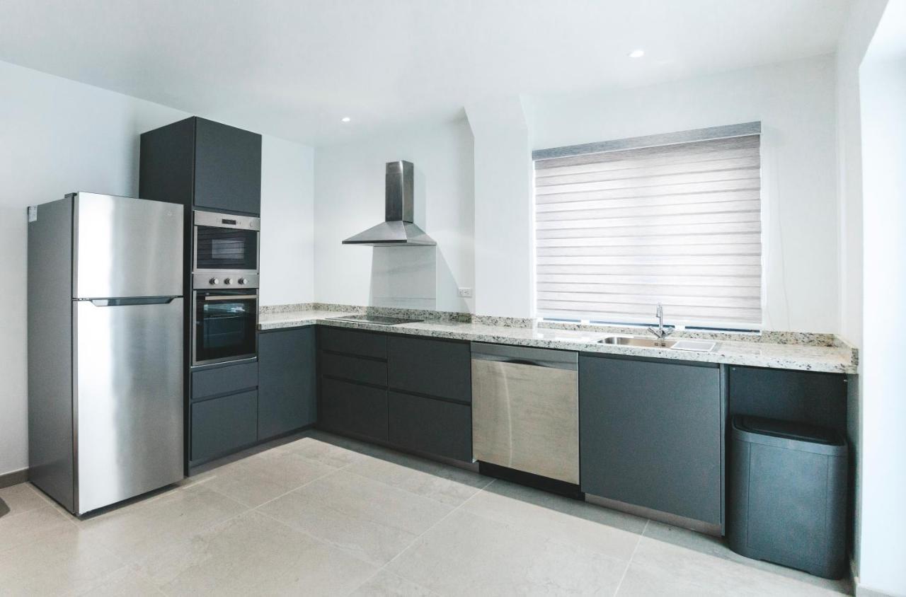 Gray Door Apartments - Adults Only Palm Beach Bagian luar foto