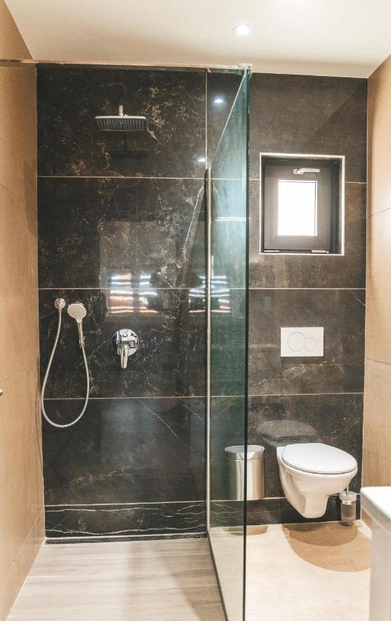 Gray Door Apartments - Adults Only Palm Beach Bagian luar foto