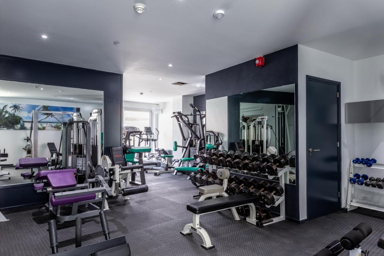 Gray Door Apartments - Adults Only Palm Beach Bagian luar foto