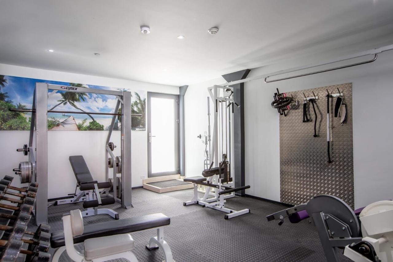Gray Door Apartments - Adults Only Palm Beach Bagian luar foto
