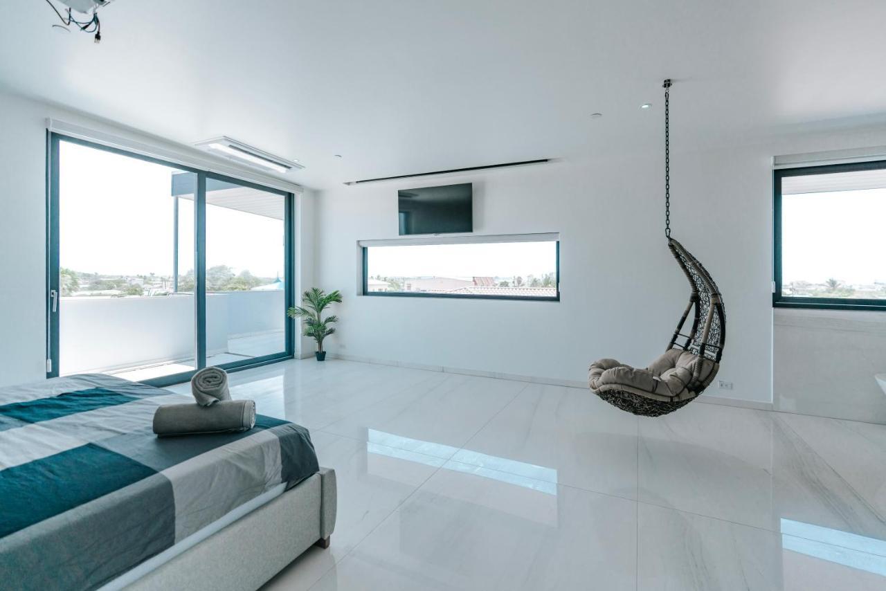 Gray Door Apartments - Adults Only Palm Beach Bagian luar foto